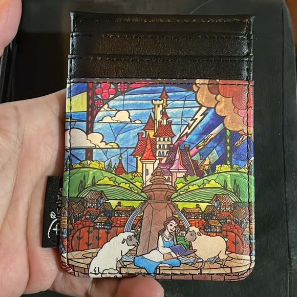 Loungefly X Disney Beuty and the Beast series Belle card holder - Picture 2 of 4